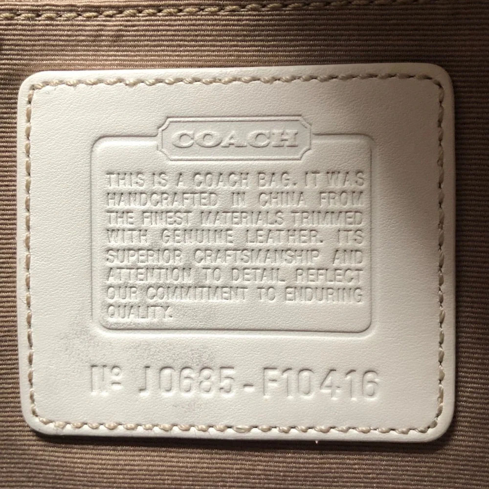 Coach Set | White Leather Y2K Tan Brown Logo Crossbody Bag & Wristlet Wallet - Picture 3 of 13